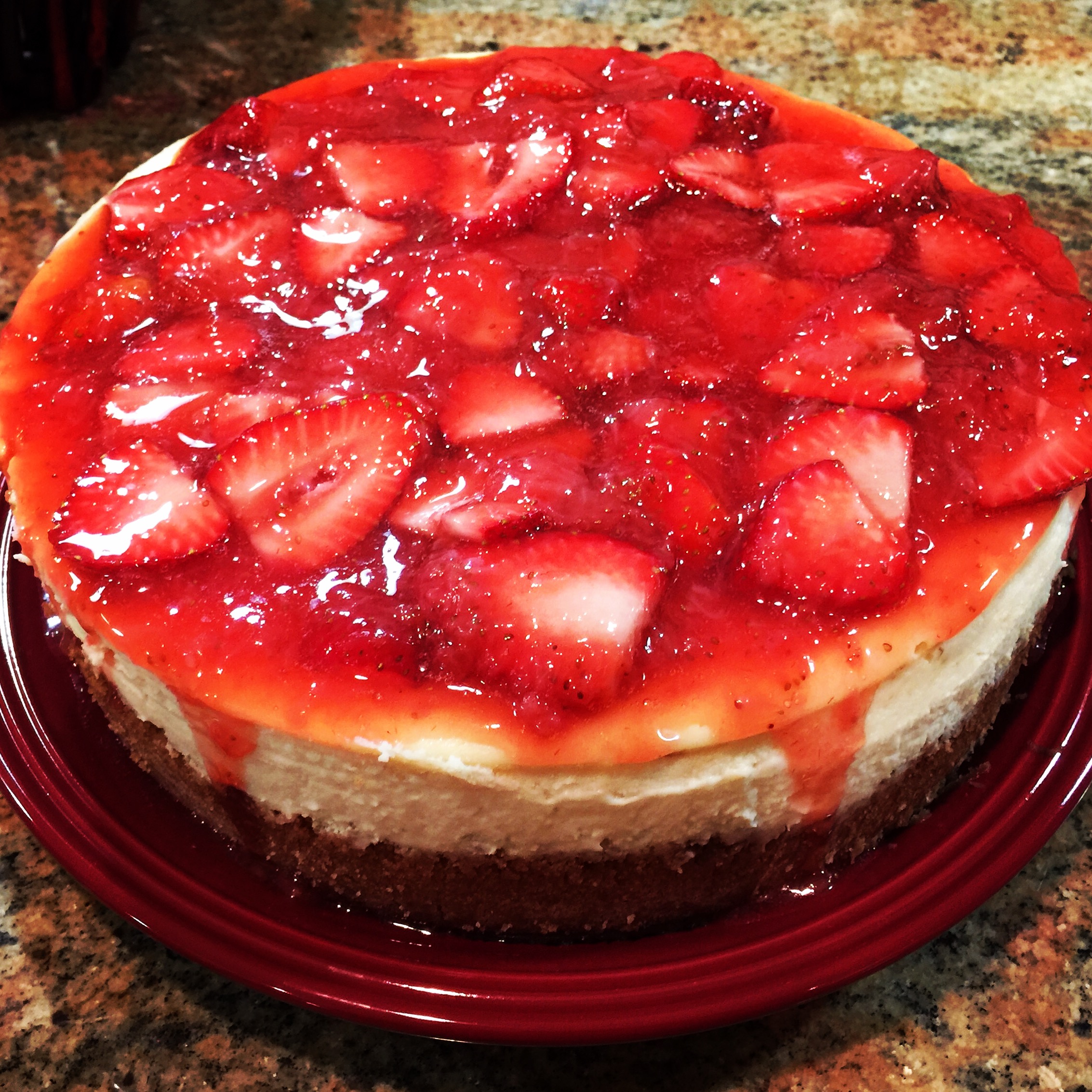 Vanilla Cheesecake with Fresh Strawberries